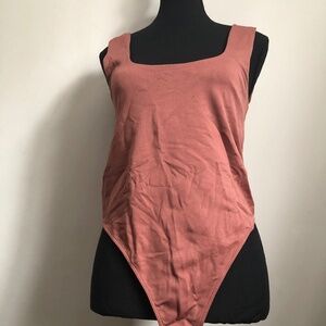A new day scoopneck bodysuit women's size medium muted dark coral kind of colour